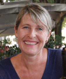 Prof. Linda De Raeve